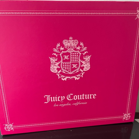 NWT Juicy Couture (limit ed.) Heritage 3-Piece Barrel Bag Set lavender velour. 💜 - Picture 6 of 7